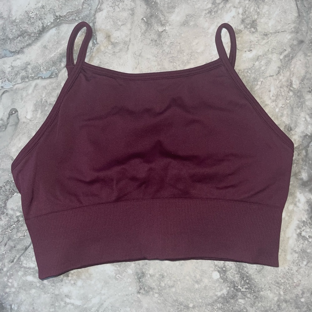 Beautiful Rarely Worn Lululemon Highneck Bra